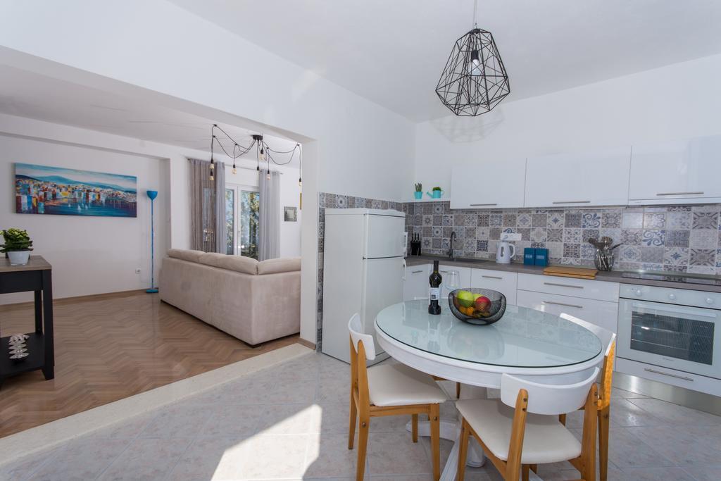 Apartment Mika1 Trogir Eksteriør billede