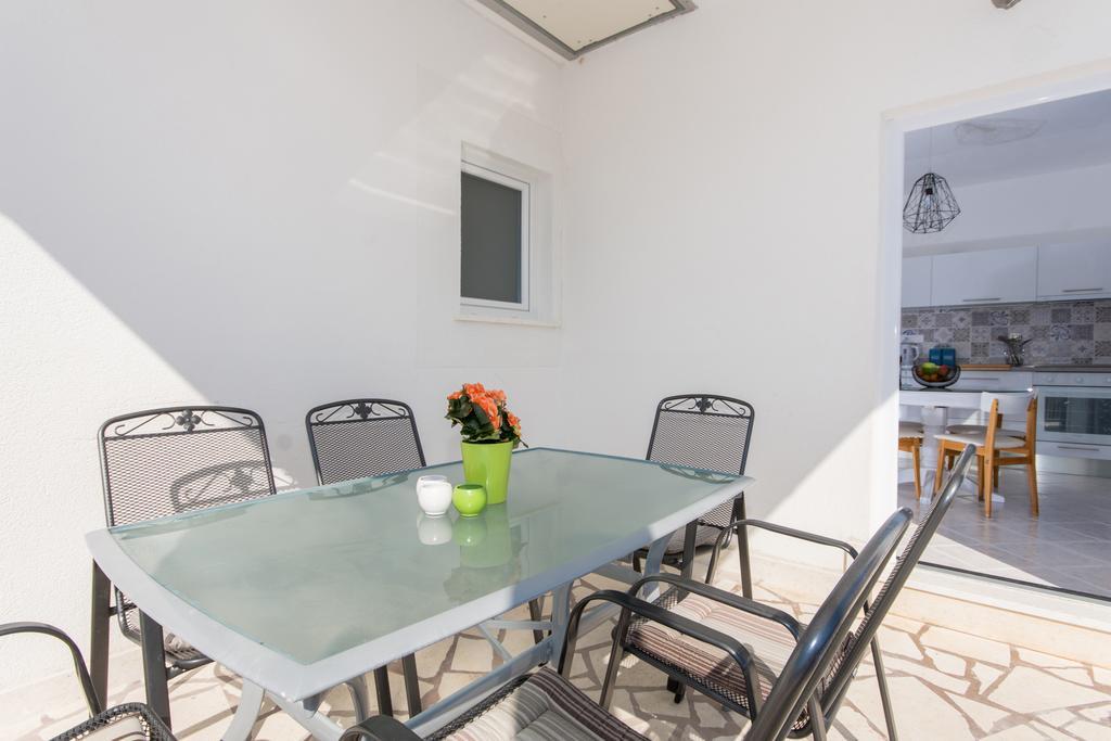 Apartment Mika1 Trogir Eksteriør billede
